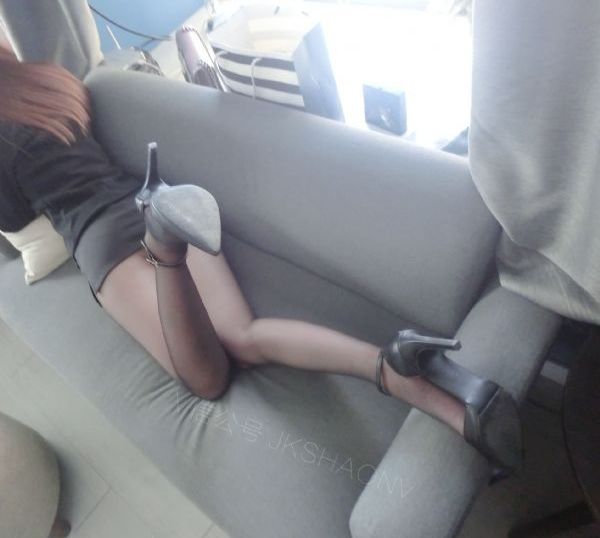波兰r级《欲燃》在线播放_720高清迅雷在线观看